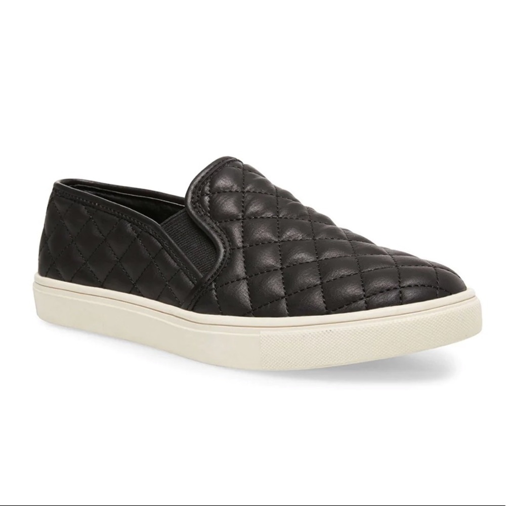 Steve Madden Eccentrq Black Slip On Sneaker - Picture 1 of 15
